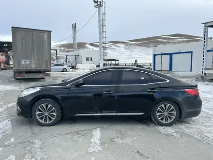 Hyundai Grandeur 2015 года за 5 000 000 тг. в Павлодар – фото 2