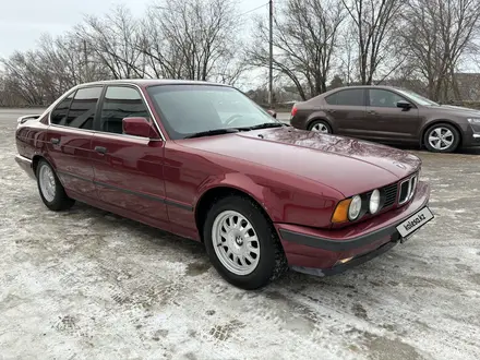 BMW 525 1991 года за 2 100 000 тг. в Уральск – фото 2