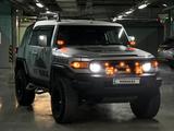 Toyota FJ Cruiser 2007 годаүшін13 500 000 тг. в Алматы