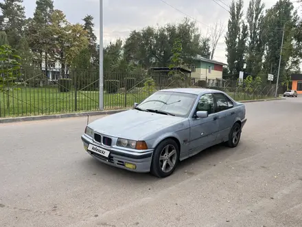 BMW 320 1991 года за 1 200 000 тг. в Алматы – фото 3