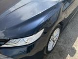 Toyota Camry 2020 года за 16 500 000 тг. в Атырау – фото 2