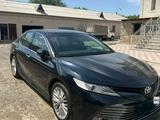 Toyota Camry 2020 года за 16 500 000 тг. в Атырау