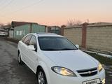 Chevrolet Lacetti 2023 годаfor7 450 000 тг. в Шымкент