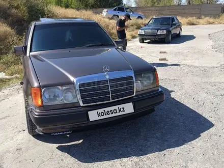 Mercedes-Benz E 200 1991 года за 2 000 000 тг. в Кызылорда – фото 16