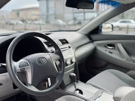 Toyota Camry 2010 года за 4 630 000 тг. в Актобе – фото 13