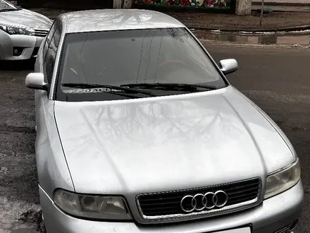 Audi A4 2000 года за 1 400 000 тг. в Уральск