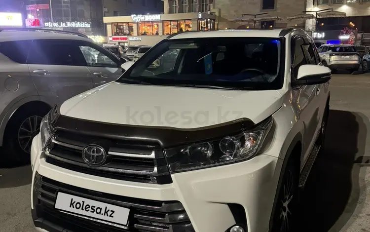 Toyota Highlander 2018 года за 19 500 000 тг. в Кокшетау