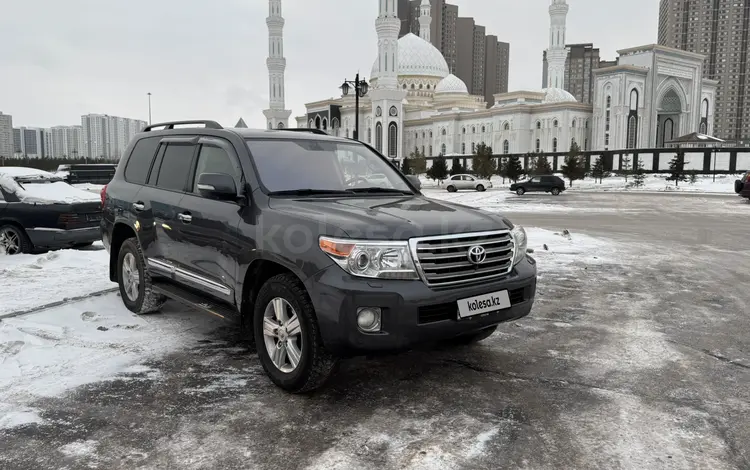 Toyota Land Cruiser 2012 годаүшін22 500 000 тг. в Астана