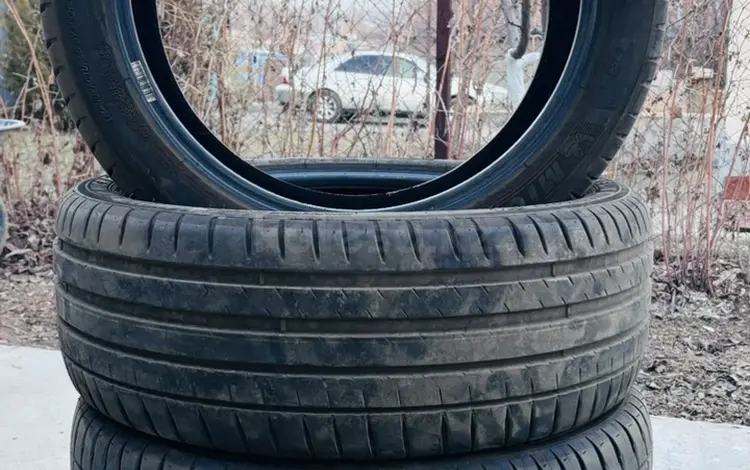 Летный резина за 170 000 тг. в Алматы