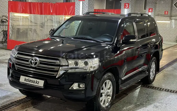 Toyota Land Cruiser 2016 года за 27 200 000 тг. в Павлодар