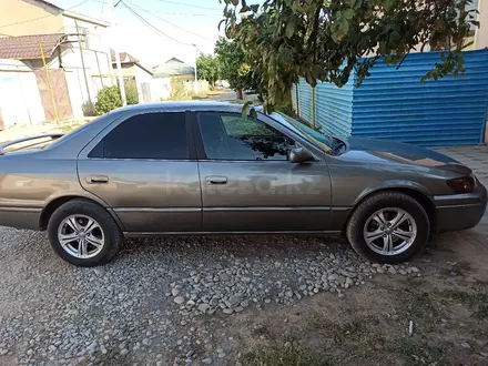 Toyota Camry 1998 года за 3 300 000 тг. в Шымкент – фото 4