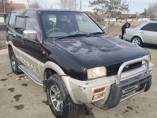 Nissan Mistral