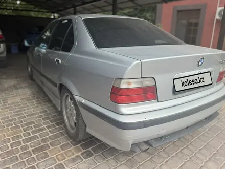 BMW 320 1998 года за 3 000 000 тг. в Кордай – фото 4