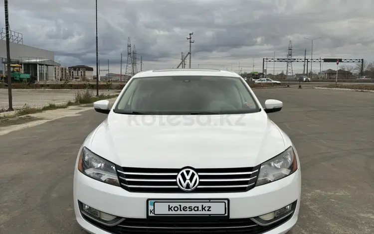 Volkswagen Passat 2013 года за 6 455 000 тг. в Актобе