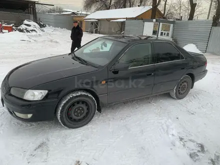 Toyota Camry 1999 года за 3 000 000 тг. в Алматы – фото 10