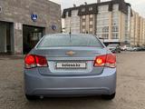 Chevrolet Cruze 2010 года за 3 200 000 тг. в Караганда – фото 2