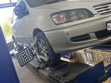 Toyota Ipsum 1997 года за 3 200 000 тг. в Усть-Каменогорск – фото 3