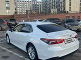 Toyota Camry 2023 годаfor16 000 000 тг. в Астана – фото 4