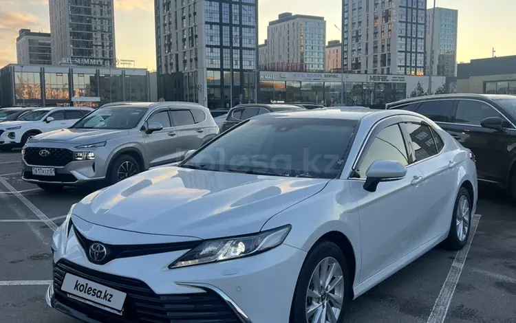 Toyota Camry 2023 года за 16 000 000 тг. в Астана