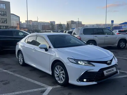 Toyota Camry 2023 года за 16 000 000 тг. в Астана – фото 3