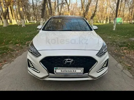 Hyundai Sonata 2021 года за 11 000 000 тг. в Шымкент – фото 4