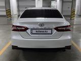 Toyota Camry 2019 года за 16 500 000 тг. в Шымкент – фото 3