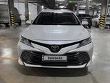 Toyota Camry 2019 года за 16 500 000 тг. в Шымкент