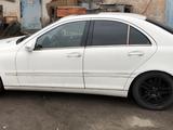 Mercedes-Benz C 240 2002 года за 3 500 000 тг. в Алматы