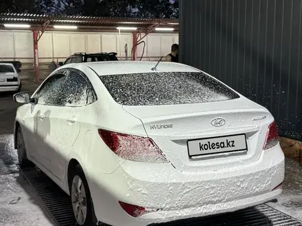 Hyundai Accent 2015 года за 5 100 000 тг. в Павлодар – фото 2
