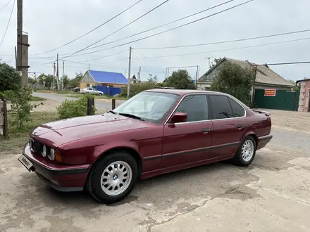 BMW 525 1991 года за 2 500 000 тг. в Уральск – фото 2
