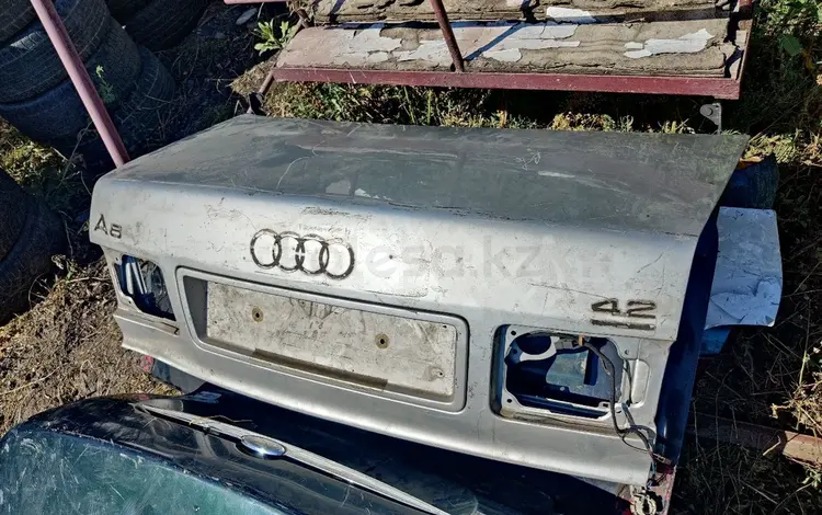 Крышка багажника Ауди а8 д2 Audi A8 D2үшін8 000 тг. в Алматы
