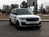 Land Rover Range Rover 2021 года за 74 000 000 тг. в Астана – фото 2