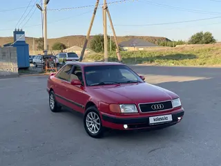 Audi 100