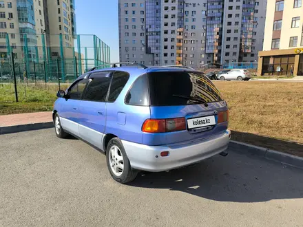 Toyota Ipsum 1996 года за 3 600 000 тг. в Павлодар