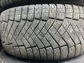 235/45/18 зимни 4шт. Pirelli ice zero за 210 000 тг. в Алматы