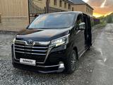 Toyota Granvia 2022 годаfor42 000 000 тг. в Усть-Каменогорск – фото 2