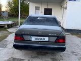 Mercedes-Benz E 220 1994 года за 1 500 000 тг. в Жетысай – фото 4