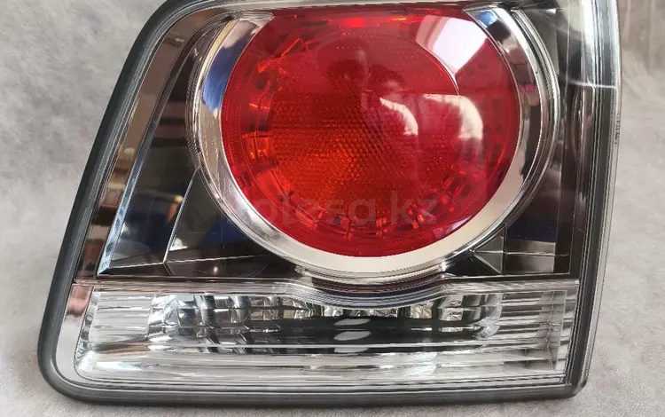 Фонарь Toyota Fortuner Правый в крышку багажника 2011-2015, Тойота Фортунер за 55 000 тг. в Алматы