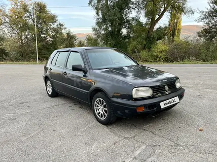 Volkswagen Golf 1997 года за 970 000 тг. в Есик – фото 3