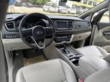 Kia Carnival 2018 года за 11 746 212 тг. в Алматы – фото 5