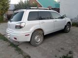 Mitsubishi Outlander 2003 годаfor2 500 000 тг. в Актобе