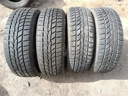 Шины 205/65 R15 — "Hankook Winter iCept RS" (Венгрия), всесезонны за 115 000 тг. в Астана