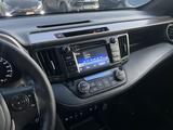 Toyota RAV4 2018 года за 11 000 000 тг. в Астана – фото 4