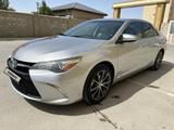 Toyota Camry 2015 года за 9 000 000 тг. в Жанаозен – фото 2