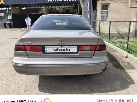 Toyota Camry 1997 года за 2 500 000 тг. в Алматы – фото 5