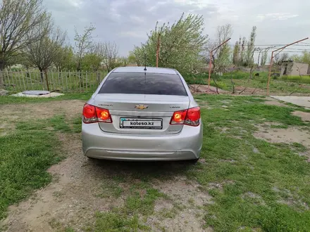 Chevrolet Cruze 2014 года за 5 100 000 тг. в Туркестан – фото 2