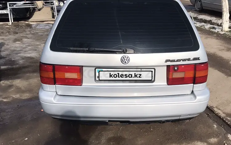 Volkswagen Passat 1994 годаүшін1 800 000 тг. в Сарыагаш