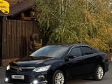 Toyota Camry 2014 года за 10 800 000 тг. в Семей