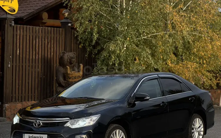 Toyota Camry 2014 годаүшін10 800 000 тг. в Семей