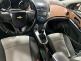 Chevrolet Cruze 2014 годаfor2 780 000 тг. в Астана – фото 4